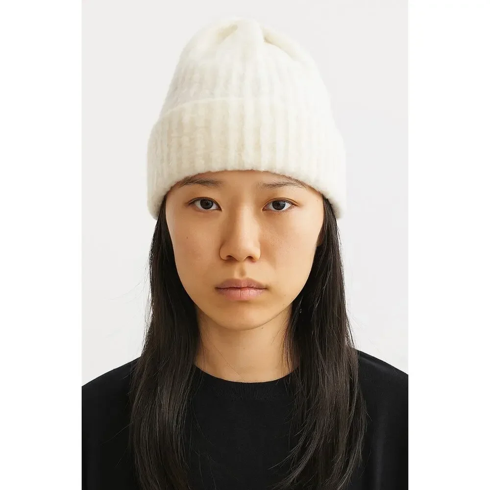 Free People Ivory Knit Beanie Winter Cozy Soft Hat One Size - Picture 2 of 7